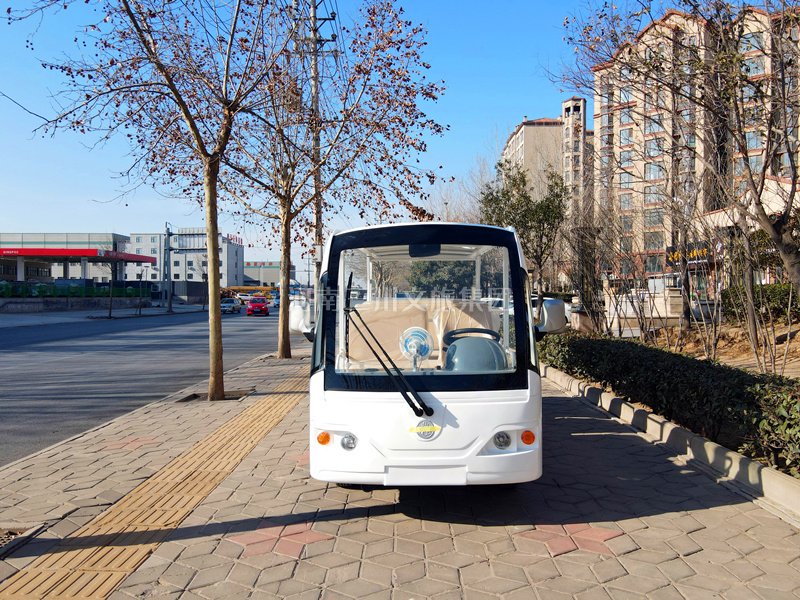 三川電動旅游觀光車有什么優(yōu)勢?