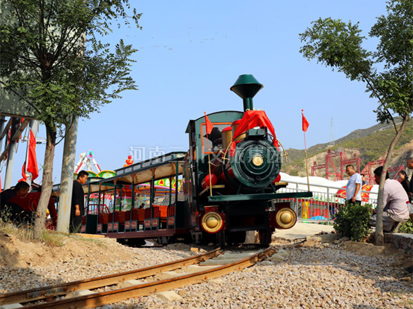 電動(dòng)觀光小火車,乘坐電動(dòng)觀光小火車安全事項(xiàng),景區(qū)觀光電動(dòng)小火車廠家